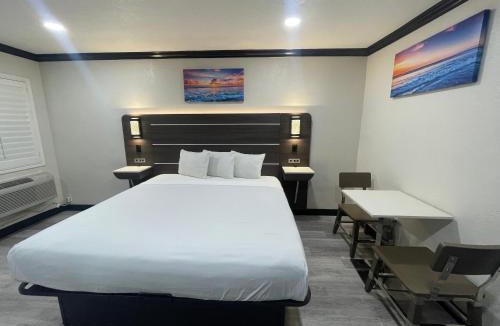 Kit Carson Hotel | Escondido Lodge