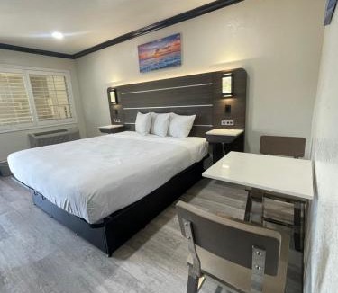 Kit Carson Hotel | Escondido Lodge