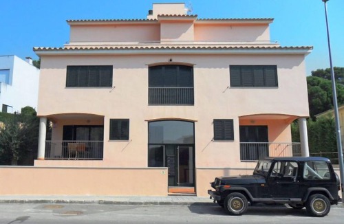 L'Escala Apartment | Escorxador by Interhome
