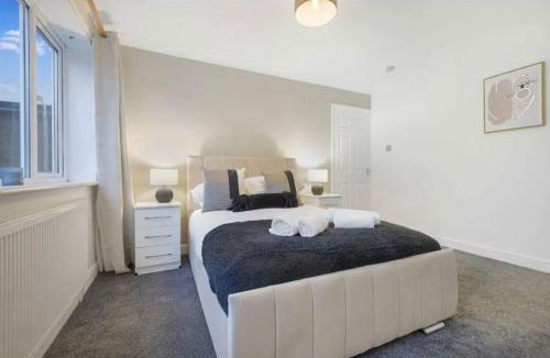 Middlesbrough House | Esher House