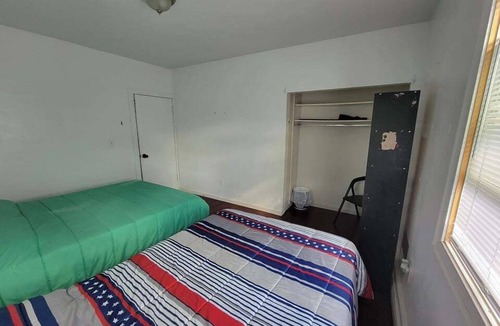 Hyde Square House | ESJACPE GUEST HOUSE