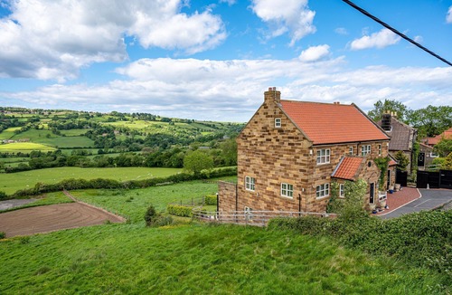 Aislaby Apartment | Esk View - Luxury Cottages