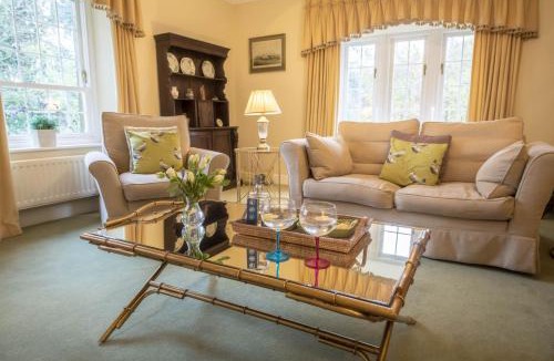 Alnwick House | Eslington Lodge