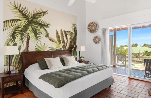 Orient Bay Hotel | Esmeralda Resort