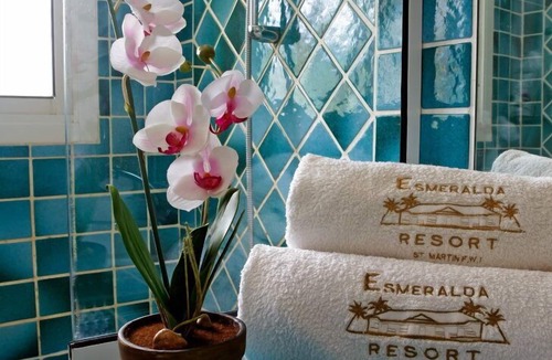 Orient Bay Hotel | Esmeralda Resort