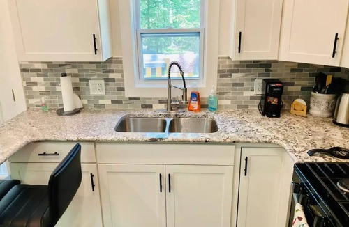 Mount Marion House | Esopus Creek modern Tiny house Retreat!