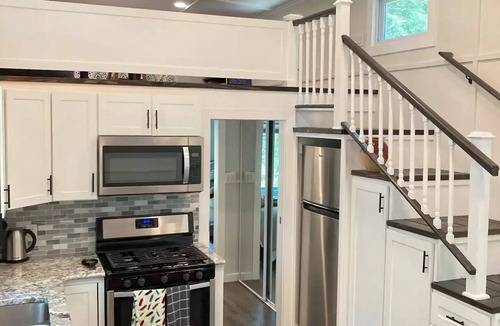 Mount Marion House | Esopus Creek modern Tiny house Retreat!