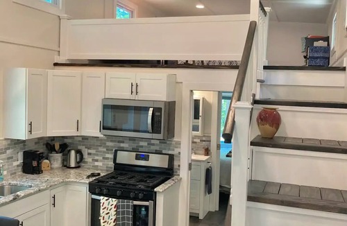 Mount Marion House | Esopus Creek modern Tiny house Retreat!