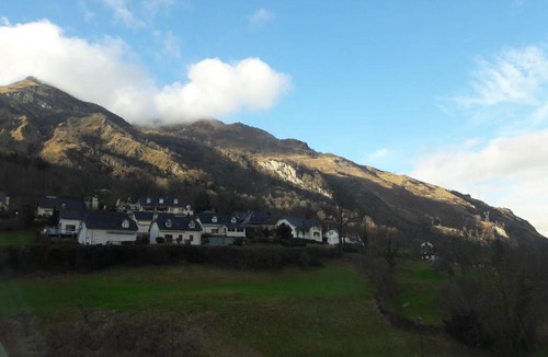 Laruns Apartment | Espace cosy dans la vallée d'Ossau