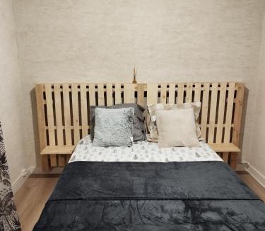 L'Isle-d'Espagnac House | Espace Fakayo