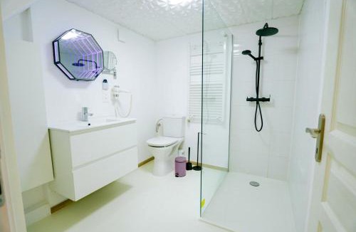 Roubaix Apartment | Espace-Jacuzzi-Cinema-Nintendo switch