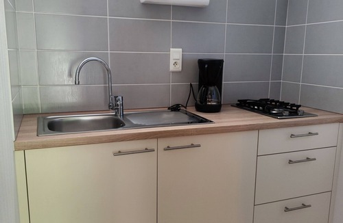 Espalion Apartment | Espalion, pleasant accommodation 5 people, heated swimming pool, ideal for families