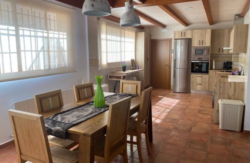 Navarres Cottage | Espectacular Casa en el Lago Playamonte, Ideal Para Familias