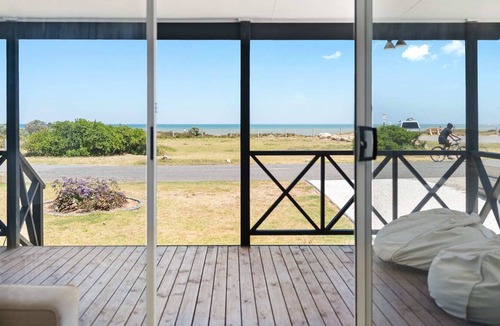 Middleton House | Esplanade at Middleton - Pets Negotiable