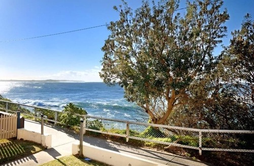 Cronulla Apartment | Esplanade Bliss