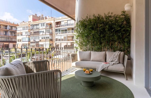 Dreta de l'Eixample Apartment | Esplendido Apto de 3 Habitaciones con Terraza