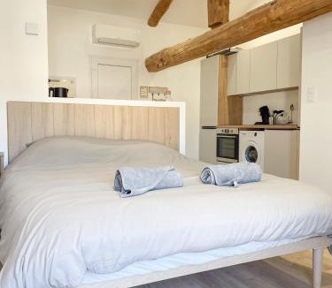 Montbrison Apartment | Esprit Bali