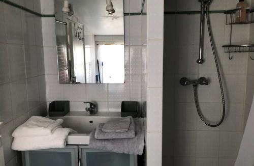 Notre-Dame Apartment | Esprit cabine