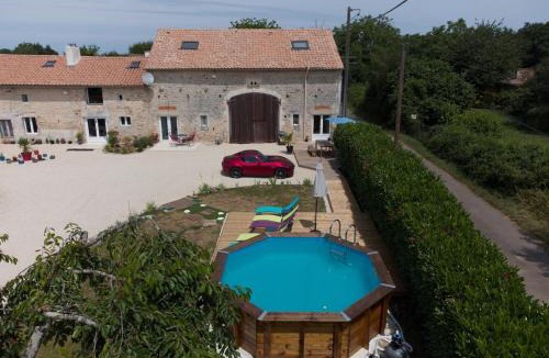 Londigny Bed & Breakfast | Esprit Charentais - The Byre