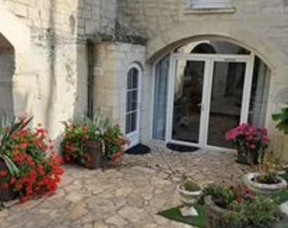 Beaumont-en-Veron House | Esprit Troglo