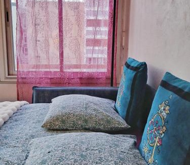 Saint-Lambert Apartment | Esprit Vintage avec Piscine, proche du métro