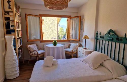 Villanua Apartment | ESQUÍ PIRINEO ARAGONÉS APARTAMENTO EL JUNCARAL Wifi