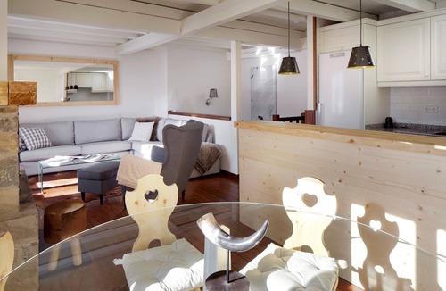 Beret Apartment | Esquiros by FeelFree Rentals