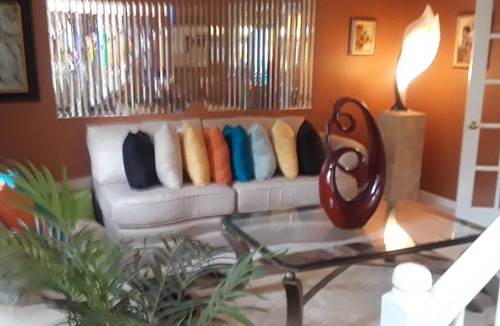 Forestview House | Essence Suite W/Spa Bath