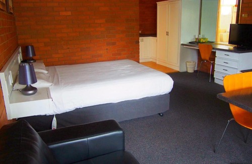 Essendon North Hotel | Essendon Motel