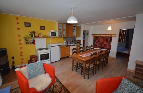 Barret-sur-Meouge Apartment | Essentiel Barret