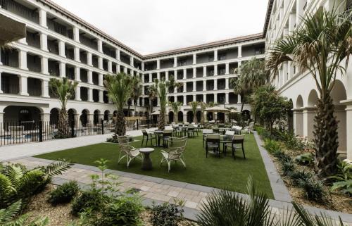 Crownhill Park Hotel | Estancia del Norte San Antonio, A Tapestry Hotel by Hilton