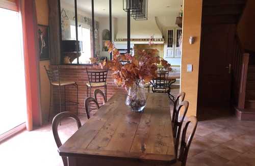 Muret House | Estantens: House/Villa - Estantens