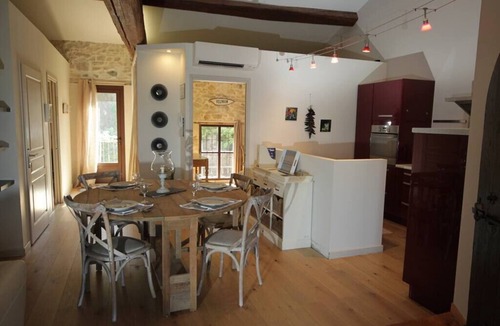 Saint-Paul-et-Valmalle Apartment | ESTAOU DE JULIE*