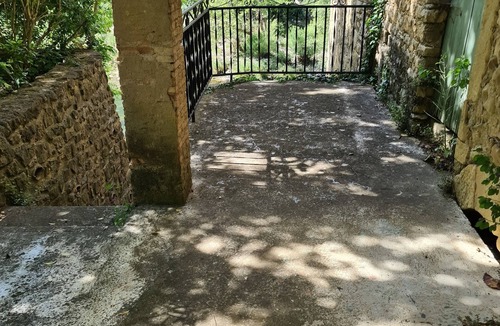 La Roque-sur-Ceze House | ESTATE FOR 40 PEOPLE