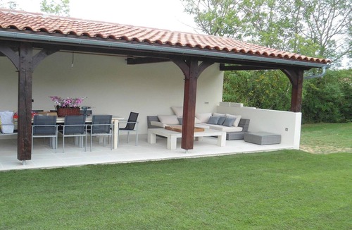 Buzon House | Estate in Pyrenees with Pool and Golf Nearby
