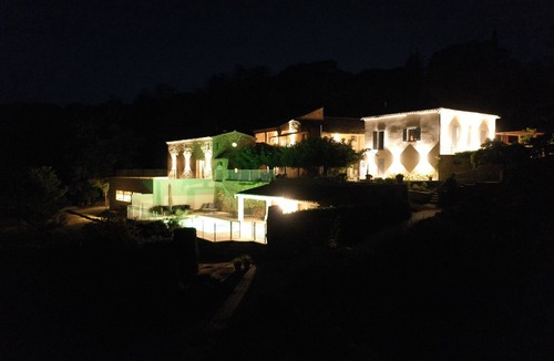 Tresques Apartment | estate near Uzès in the heart of nature