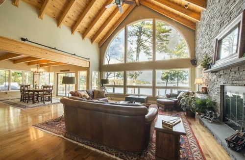 Wolfeboro House | Estate on Wolfeboro Neck