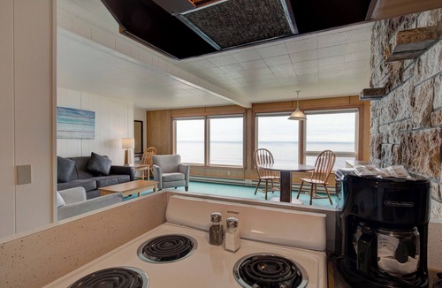 Lincoln City Hotel | Ester Lee Oceanview Inn