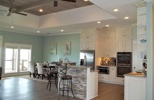 City-by-the Sea House | Estes Dream - Amazing Intracoastal View & Fishing!