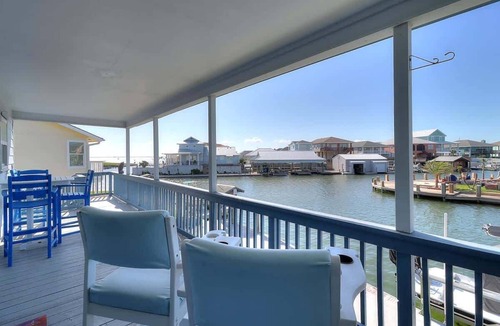 City-by-the Sea House | Estes Oasis