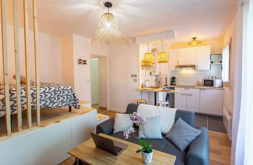 Saint-Acheul Apartment | Estrade - Parking, Train Station, Quiet, Wifi