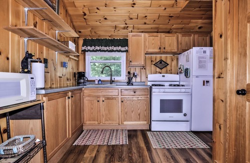 St Germain Cottage | Estrold's Cabin- Red Oak Cabin