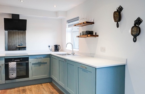 Amble Cottage | Estuary Point - relax from first floor balcony