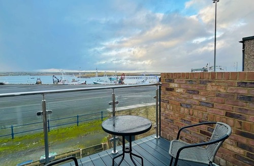 Amble Cottage | Estuary Point - relax from first floor balcony