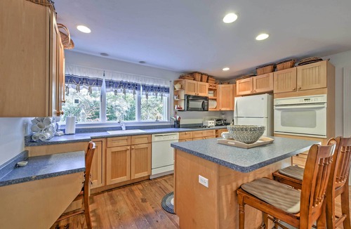 Buzzards Bay Apartment | Estuary View! Couples Haven 2 Mi to Monument Beach
