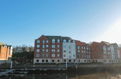 Whitby Cottage | ESTUARY WALK, pet friendly in Whitby