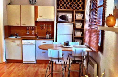 Enveitg Apartment | Estudio con piscina en Enveitg