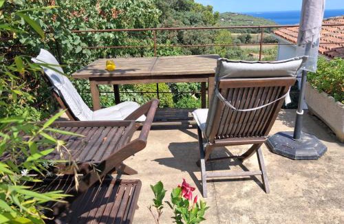 Aiguablava House | ESTUDIO CON TERRAZA PRIVADA Y COCINA vistas al mar TAMARIU y BEGUR