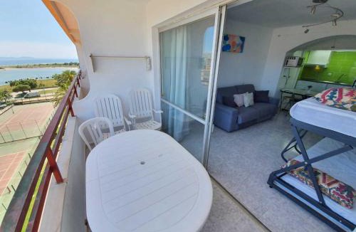 Santa Margarida Apartment | ESTUDIO GRISLAND POOL