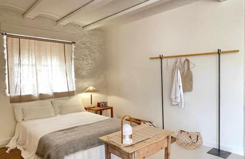 Sant Jordi Desvalls Apartment | Estudio Niu by Lohodihomes